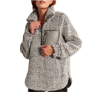 💎 Abercrombie & Fitch Soft A&F Pullover Half-Zip Elevated Trim Sherpa